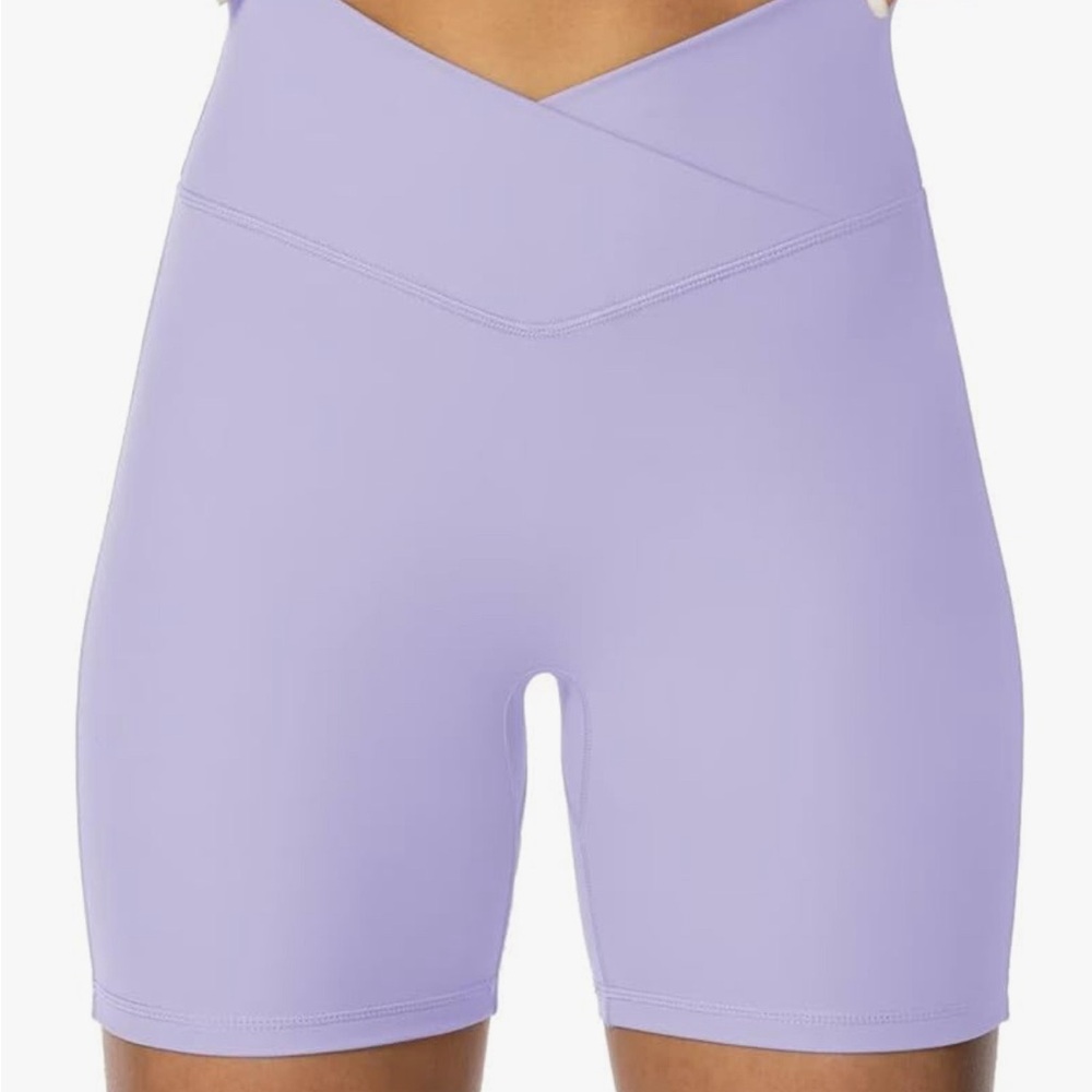 Never Worn Lilac Yogalicious Shorts